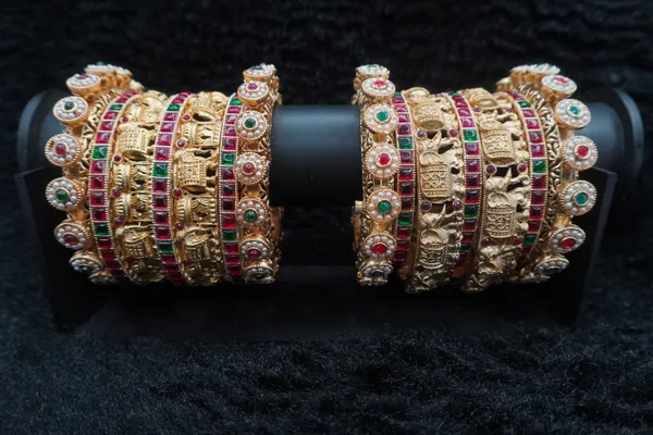 Royal_Temple_Design_Gold_Bangles_Set