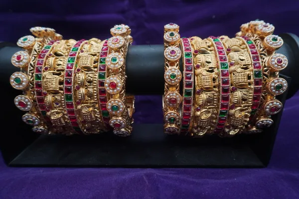 Royal_Temple_Design_Gold_Bangles_Set