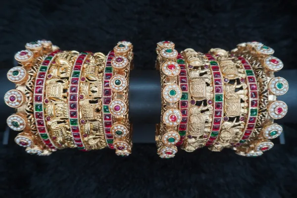 Royal_Temple_Design_Gold_Bangles_Set