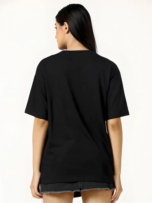 Black_Premium_Cotton_Oversized_Tshirt_For_Women