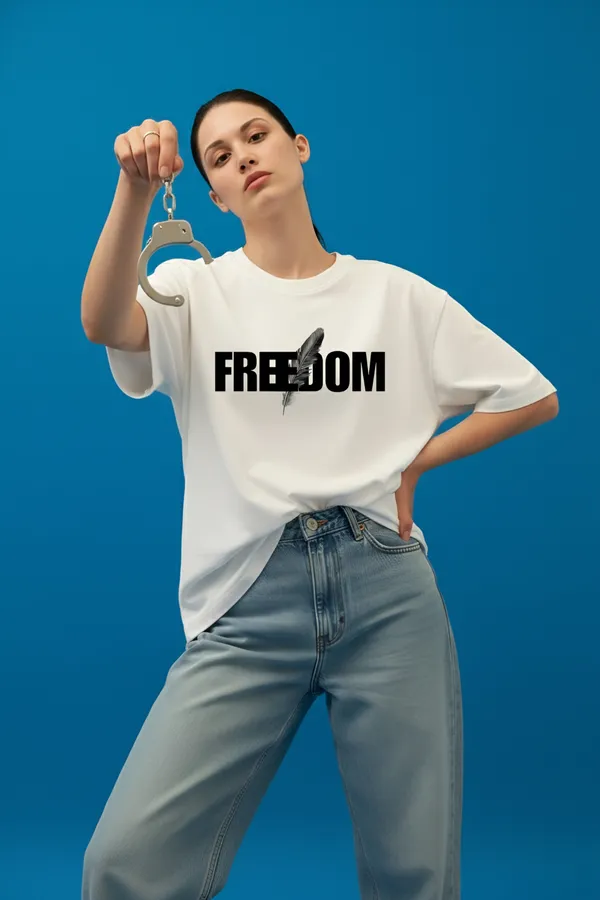 White_Oversized_T-Shirt_For_Unisex