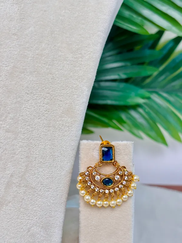 Blue_Arunika_Choker_Premium_Necklace_EN_095
