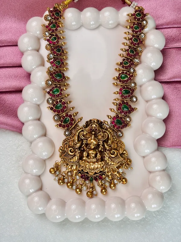 Divine_Lakshmi_Temple_Necklace_Set