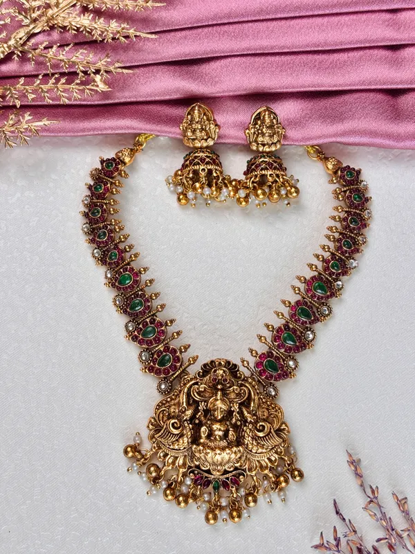 Divine_Lakshmi_Temple_Necklace_Set