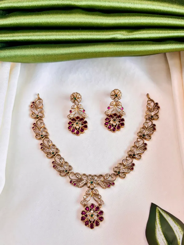 Gold_Swarna_Pushpa_AD_Necklace_Set_For_Women