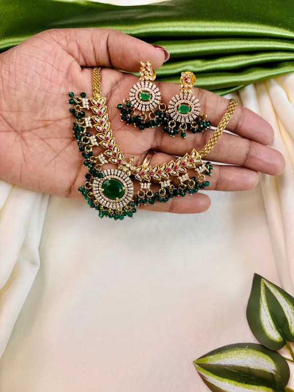 Green_Emerald_Enchanta_Set_For_Women