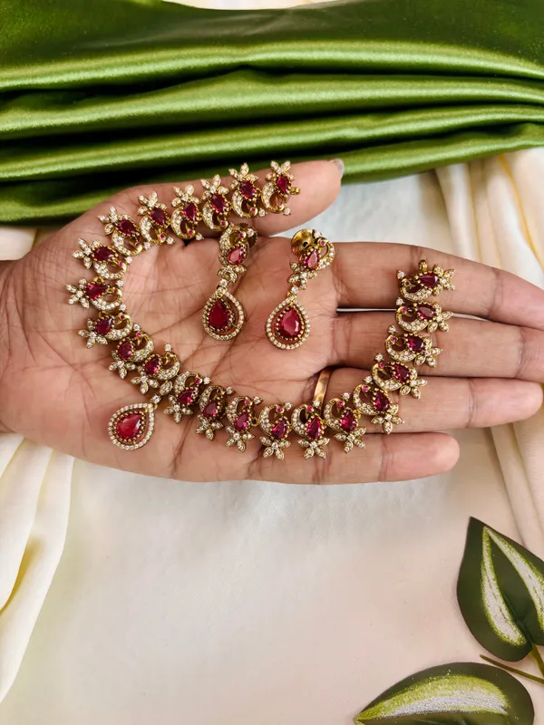 Ruby_Radiance_Set_For_Women