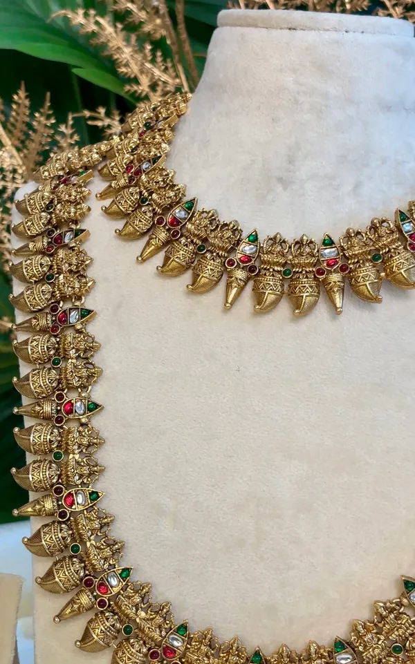 Ahana_bridal_set