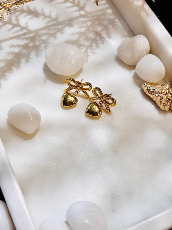 Amora_Heart_Earrings_EDE_015