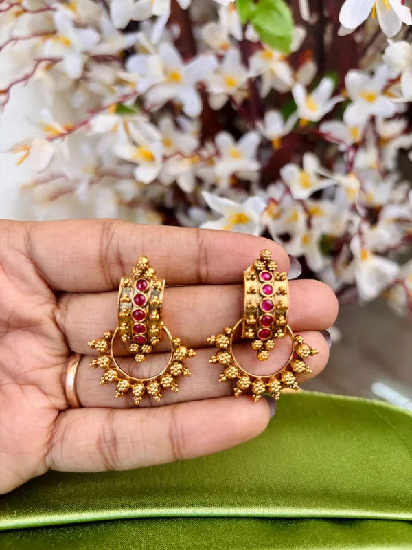 Gulnaar_Vritti_Earrings_For_Women