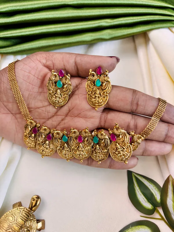 Pavazha_Malai_For_Women