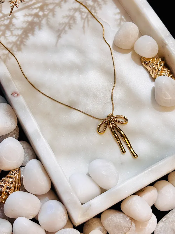 Elora_Bow_Necklace_EDN_040