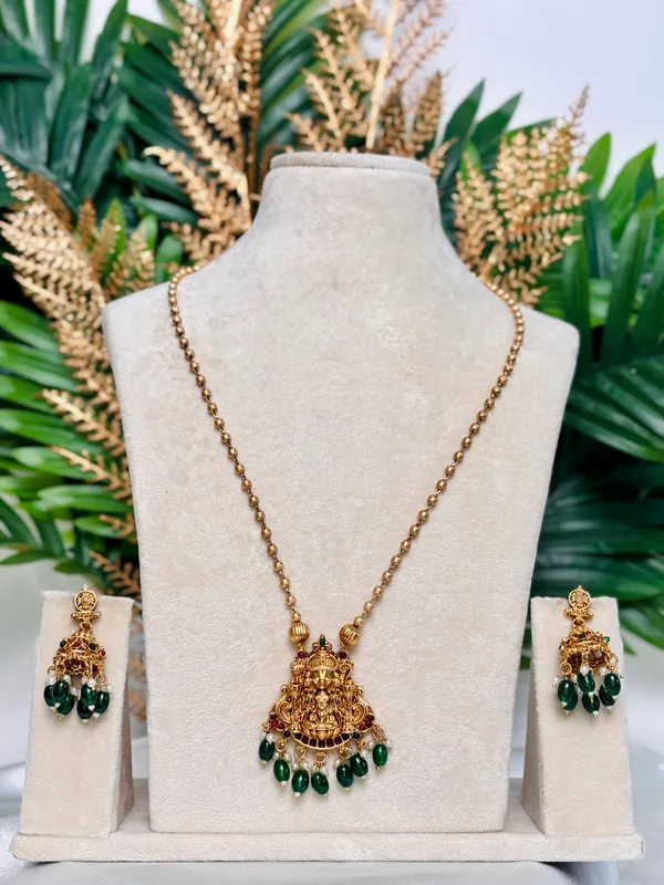 Emerald_Devi_Necklace_LH_024