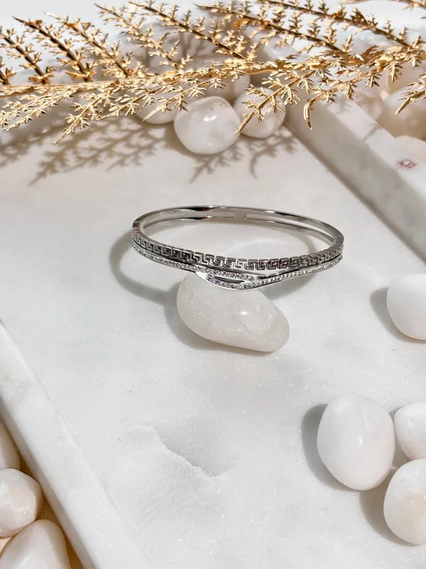 Silver_Elegant_Design_Every_Day_Bracelet_For_Women