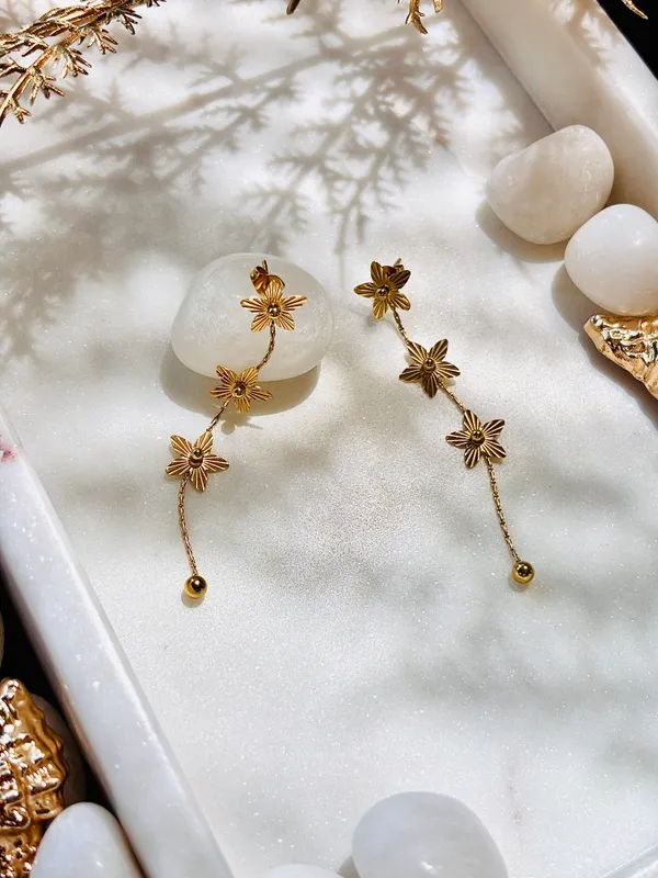 Flora_Cascade_Earrings_EDE_013