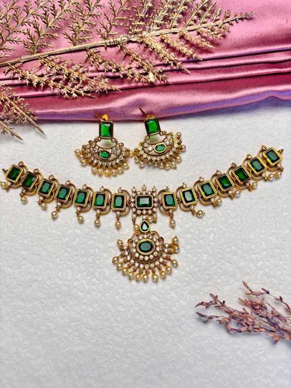 Green_Arunika_Choker_Premium_Necklace_EN_096