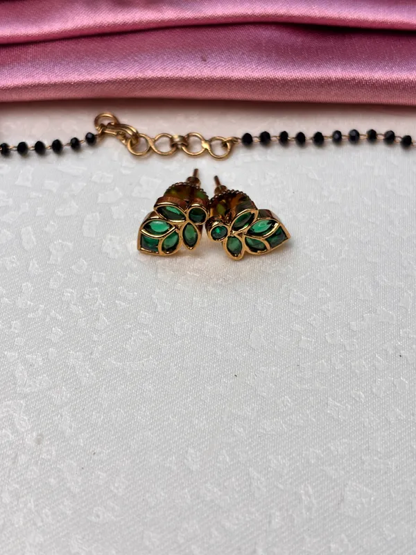 Green_leaf_karimani_mangalsutra_EN_065
