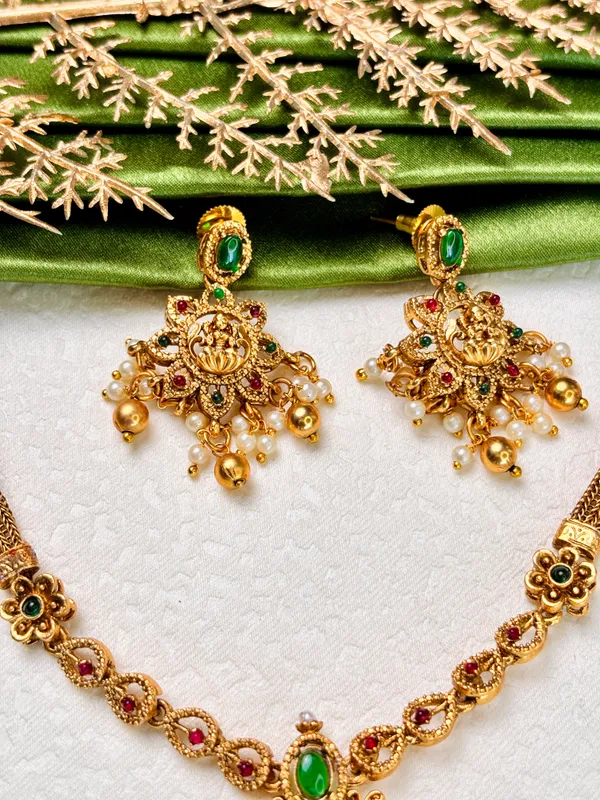 Lakshmika_Antique_Set_EN_102