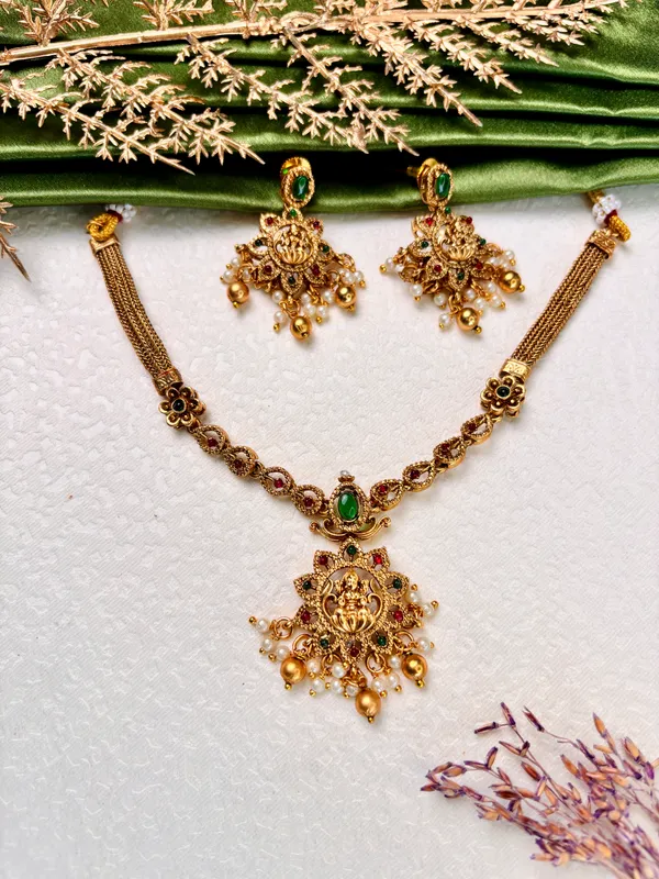 Lakshmika_Antique_Set_EN_102