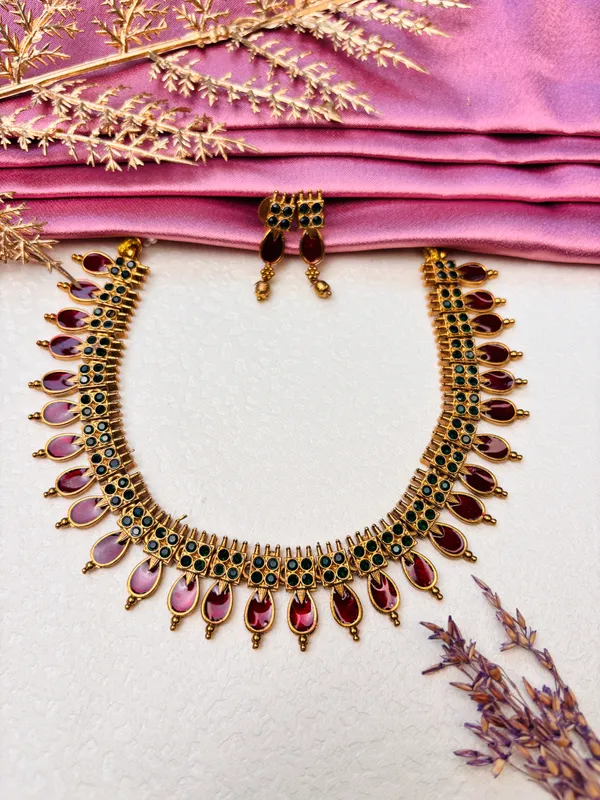 Maroon_Nagapadam_Renuka_EN_061