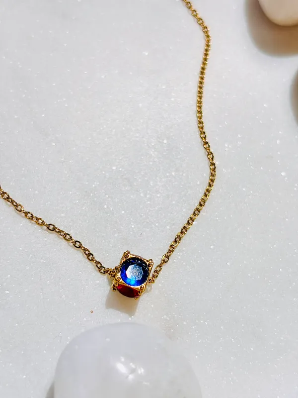 Multi_Aurora_Cube_Necklace_EDN_035