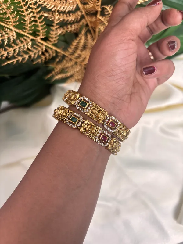 Navratna_Temple_Bangles_EB_020