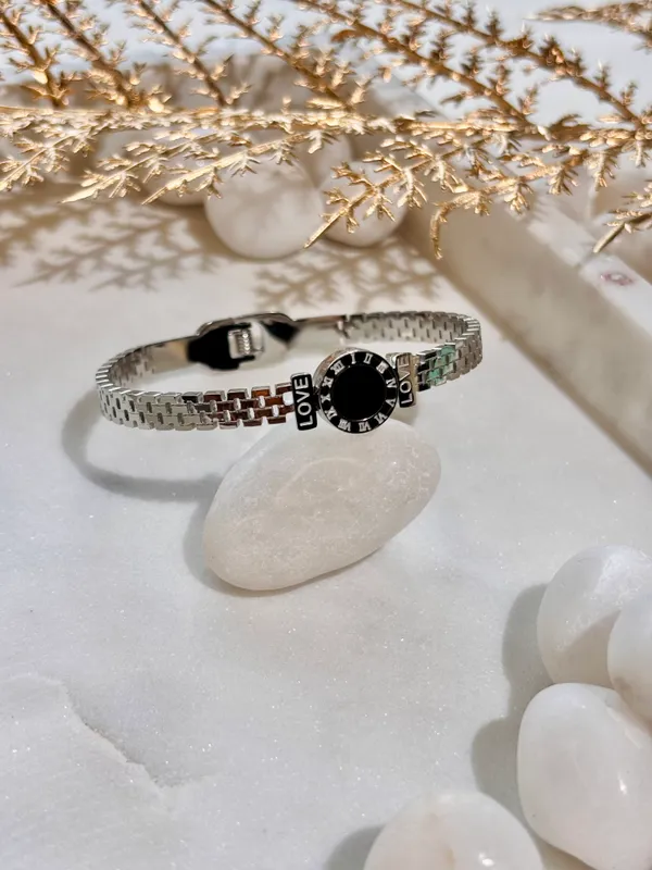 Elegant_Design_Every_Day_Bracelet_For_Women