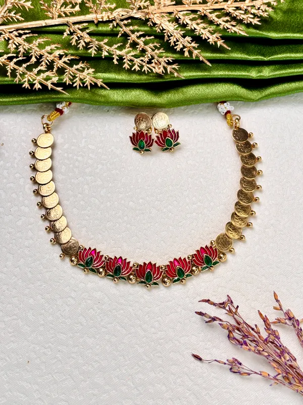 Padma_Kasu_Necklace_EN_100