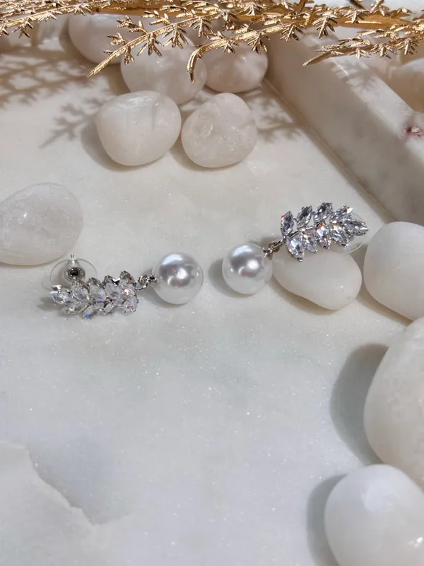 Elegant_Design_Every_Day_Earrings_For_Women
