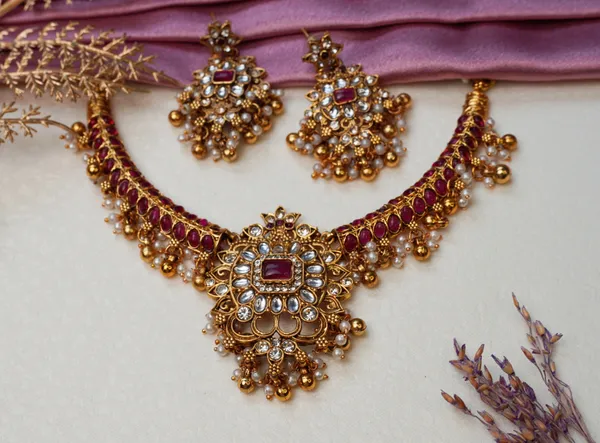Red_Amrita_Kiranam_EN_088