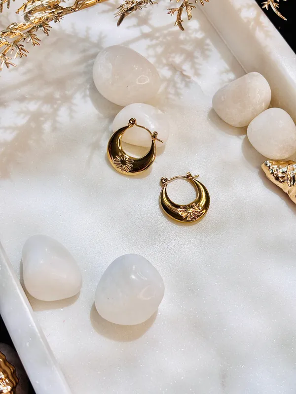 Selene_Crescent_Hoops_EDE_019