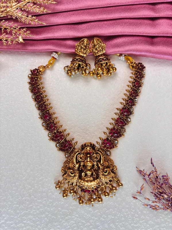 Divine_Lakshmi_Temple_Necklace_Set