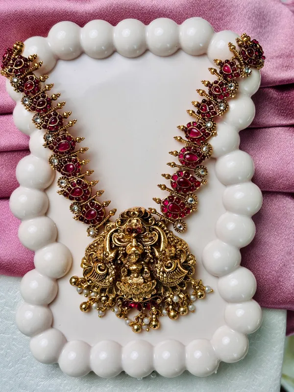 Divine_Lakshmi_Temple_Necklace_Set