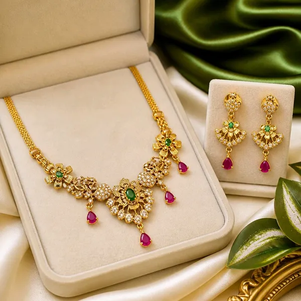 Gold_Pushp_Villas_Necklace_Set_For_Women