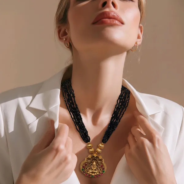 Krishna_Karimani_Pendant_Mala