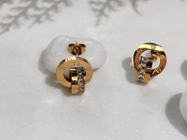 Elegant_Design_Every_Day_Earrings_For_Women