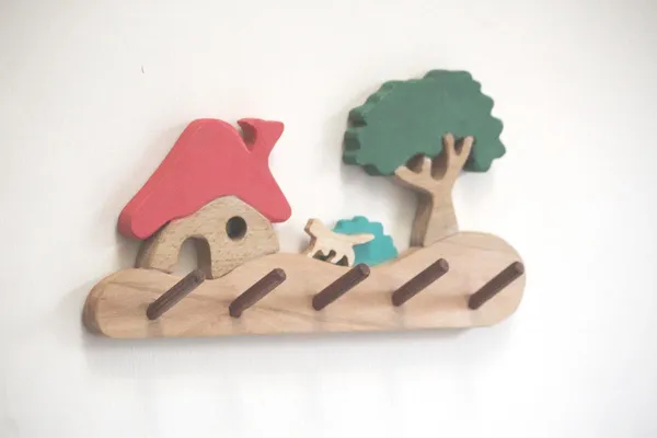 Farm_House_Decorative_Wooden_Key_Hanger_for_Wall,_Key_Chain_Holder,_Wall_Hanging_Holder_for_Home,_Office_&_Kitchen_Decor,_Stylish_Wooden_Stand,_Mounted_Key_Holder_(5_Hooks)