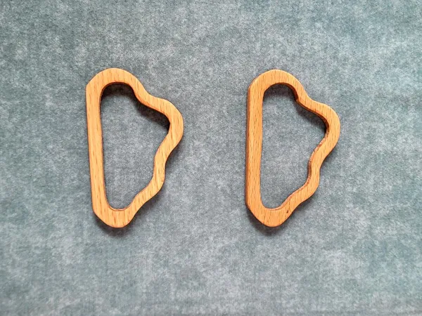 Wooden_Teether_with_100%_Beech_Wood,_Natural_Oil_Coating_&_Smooth_Edges_Set_of_2,_Cloud_Shape_Teething_Toy_for_Baby_Boy_&_Girl,_Helps_to_Boost_Immunity_&_Aids_in_Digestion