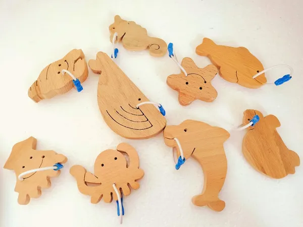 Kids_Fish_Catching_Game_|_Engaging_Fun_for_3-Year-Olds_with_1_Fishing_Rod_|_7_Beautiful_Water_Creatures/Fishes_and_Wooden_Montessori_Education_for_Endless_Educational_Adventure