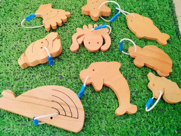 Kids_Fish_Catching_Game_|_Engaging_Fun_for_3-Year-Olds_with_1_Fishing_Rod_|_7_Beautiful_Water_Creatures/Fishes_and_Wooden_Montessori_Education_for_Endless_Educational_Adventure