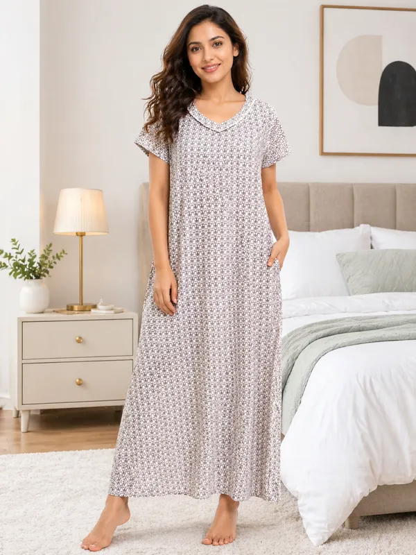 Evolove_X_Venus™_Premium_Viscose_Long_Nighty_for_Women_|_Ultra_Soft_Breathable_Sleepwear_|_Elegant_Printed_Full_Length_Night_Gown_with_Lace_V-Neck_|_Lightweight_Loungewear