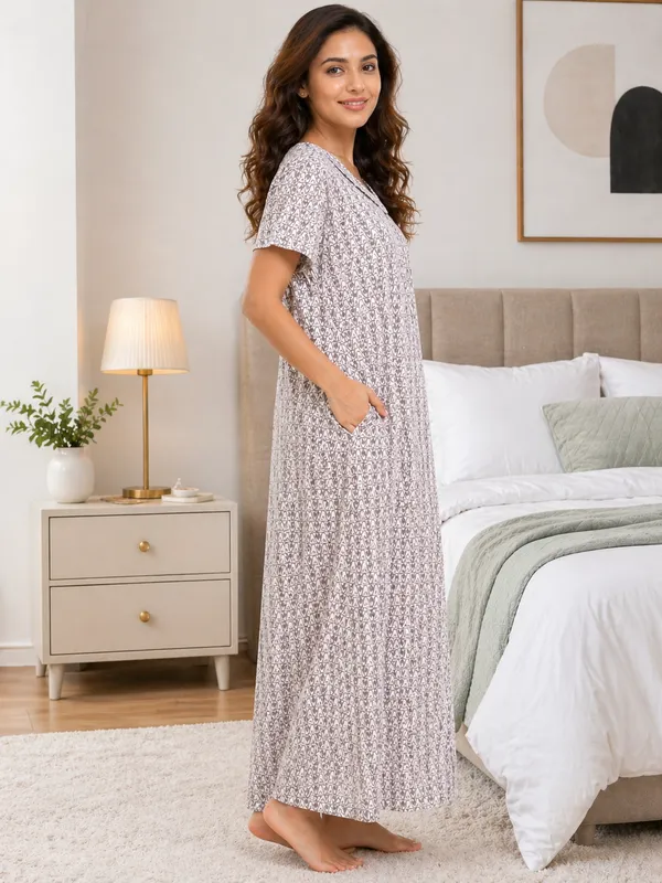 Evolove_X_Venus™_Premium_Viscose_Long_Nighty_for_Women_|_Ultra_Soft_Breathable_Sleepwear_|_Elegant_Printed_Full_Length_Night_Gown_with_Lace_V-Neck_|_Lightweight_Loungewear