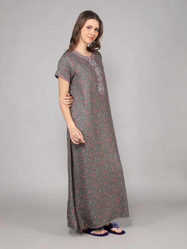 Evolove_Alpine_Floral_Print_Mint_Green_Nighty_Maxi_for_Women_with_Side_Pocket_and_Neckline_Embroidery_|_Printed_Short_Sleeves_Full_Length_Night_Wear_Gown__|_Soft_Comfortable_Sleepwear_&_Home_Wear