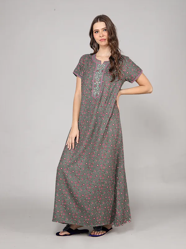 Evolove_Alpine_Floral_Print_Mint_Green_Nighty_Maxi_for_Women_with_Side_Pocket_and_Neckline_Embroidery_|_Printed_Short_Sleeves_Full_Length_Night_Wear_Gown__|_Soft_Comfortable_Sleepwear_&_Home_Wear