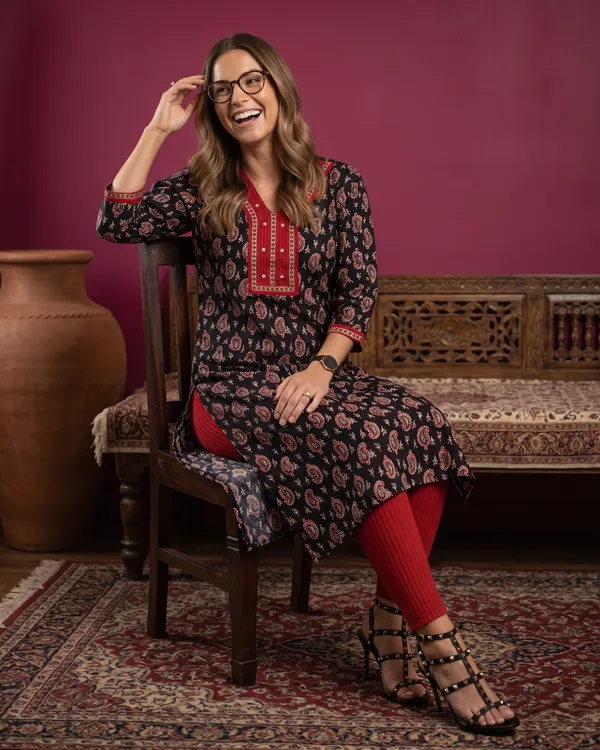 Evolove_Cotton_Printed_Kurti_for_Women_|_3/4_Sleeves_Ethnic_Straight_Kurta_with_Contrast_Round_Neck_Design_|_Soft_and_Comfortable