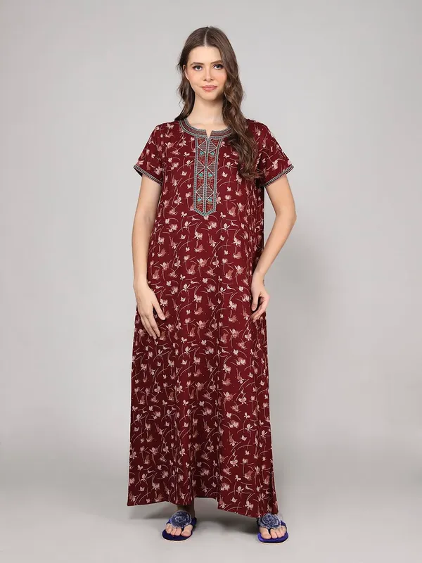 Maroon_Alpine_Fabric_Maxi_Nighty_|_Printed_Short_Sleeves_Full_Length_Night_Gown