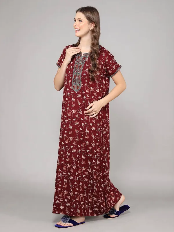Maroon_Alpine_Fabric_Maxi_Nighty_|_Printed_Short_Sleeves_Full_Length_Night_Gown