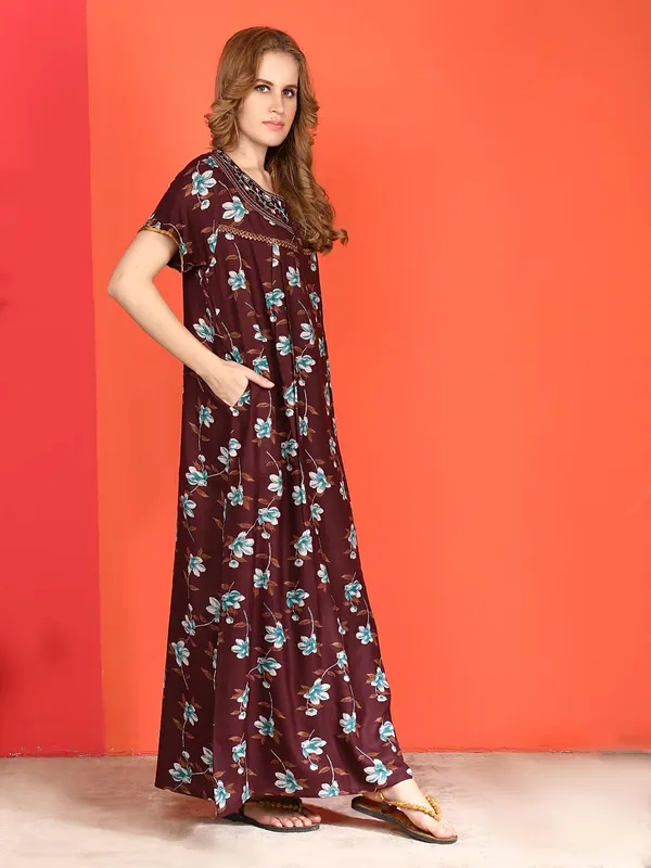 Evolove_Alpine_Nighty_Maxi_For_Women_With_Side_Pocket_|_Round_Neck_Printed_Short_Sleeves_Full_Length_Night_Wear_Gown_Maroon_X-Large