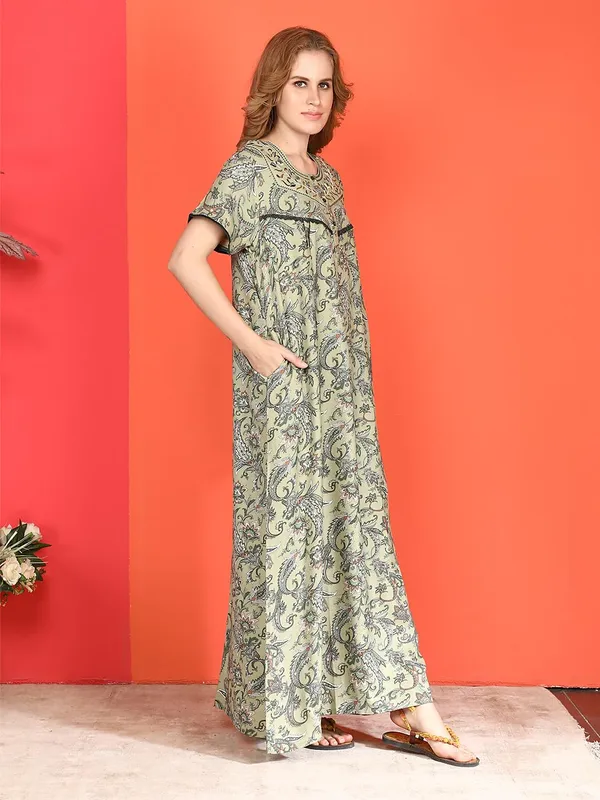 Evolove_Alpine_Nighty_Maxi_For_Women_With_Side_Pocket_|_Round_Neck_Printed_Short_Sleeves_Full_Length_Night_Wear_Gown_Green_X-Large