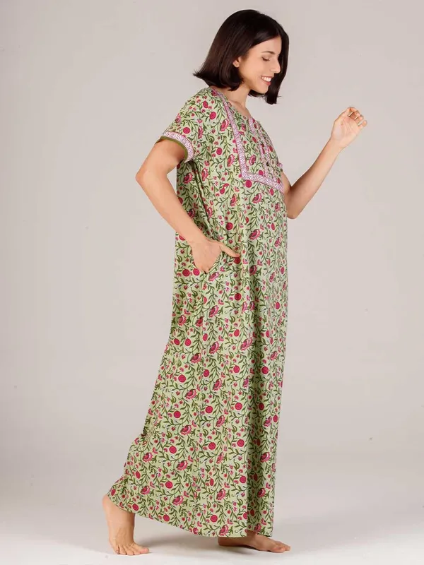 Forest_Green_Cotton_Long_Maxi_Night_Gown_&_Stylish_Button